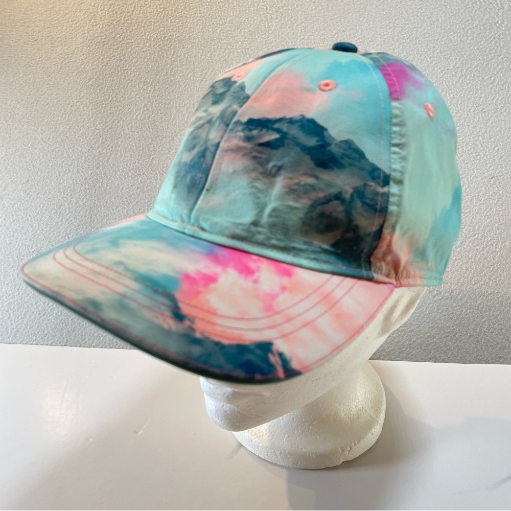 Ivivva Girls Light Up The Sky Activewear Hat Size M/L by Lululemon